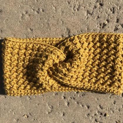 Cozy headband/ear warmer in yellow ..