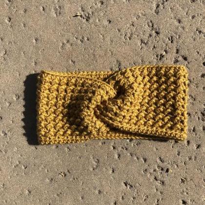 Cozy headband/ear warmer in yellow ..